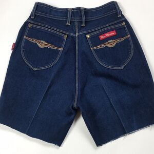 Vintage Nino  Balentino Short Junior Size 9